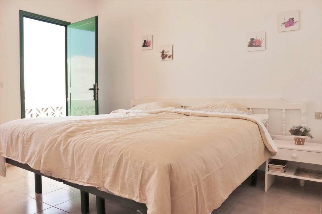 Oasis Atlántico: rincón secreto al pie de los senderos Azano Exterior foto